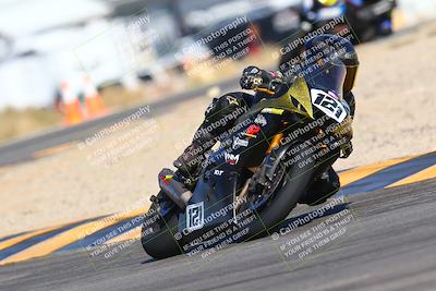 media/Jan-14-2024-SoCal Trackdays (Sun) [[2e55ec21a6]]/Turn 16 Set 2 (1125am)/